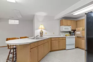 1513 Dickenson Ct, Neenah, WI 54956 - Photo 23