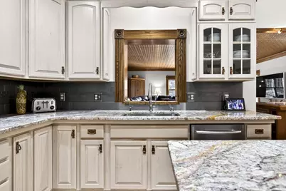 5565 Applewood Court, Hartford, WI 53027 - Photo 19