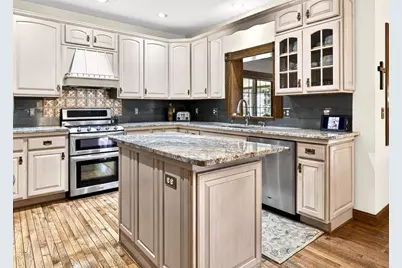 5565 Applewood Court, Hartford, WI 53027 - Photo 17