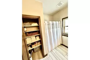 1342 Buckys, Green Bay, WI 54313 - Photo 37