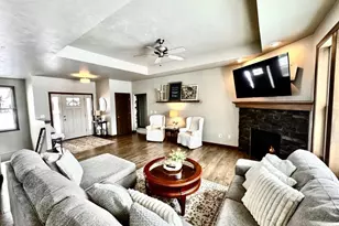 1342 Buckys, Green Bay, WI 54313 - Photo 5