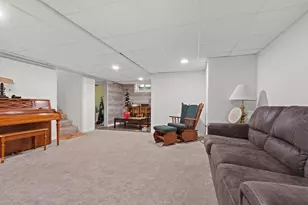 1220 Pinecrest Rd, Green Bay, WI 54313 - Photo 19