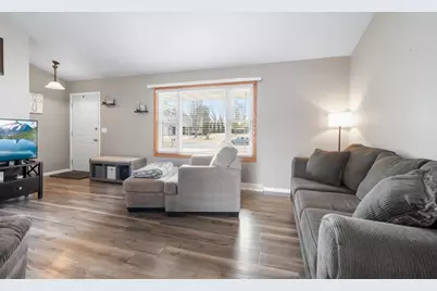 2028 Couples Court, New Franken, WI 54229 - Photo 5