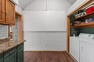 E8557 Weyauwega Rd, New London, WI 54961 - Photo 15