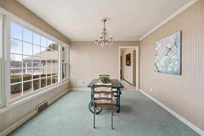 1710 Lakeshore Drive, Menasha, WI 54952 - Photo 7