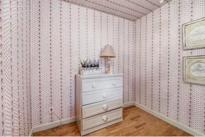 1710 Lakeshore Drive, Menasha, WI 54952 - Photo 9