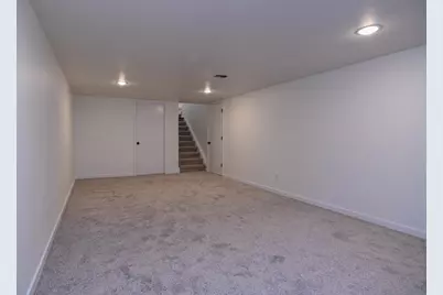 1908 Columbus Street, Manitowoc, WI 54220 - Photo 41