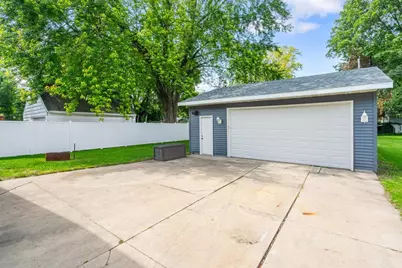 504 Monmouth Street, Fond du Lac, WI 54937 - Photo 11