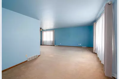 520 Willow Drive, Fond du Lac, WI 54935 - Photo 5