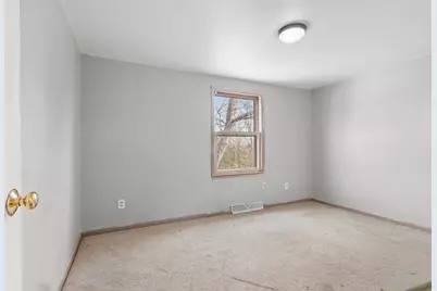 2311 East River Drive, Green Bay, WI 54301 - Photo 17