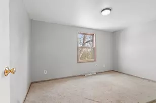 2311 E River Dr, Green Bay, WI 54301 - Photo 17