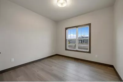 2407 Whispering Wind Lane, Green Bay, WI 54303 - Photo 25