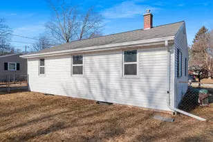 831 Sunny Ln, Green Bay, WI 54304 - Photo 25