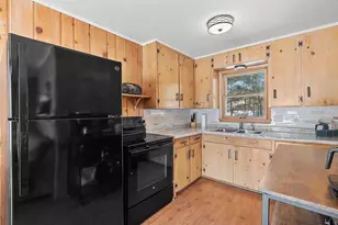 14482 Parkway Rd, Crivitz, WI 54114 - Photo 11