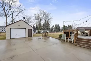 137 Gruenwald Ave, Neenah, WI 54956 - Photo 47