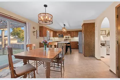 2441 Ingold Court, Green Bay, WI 54313 - Photo 9