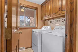 2441 Ingold Ct, Green Bay, WI 54313 - Photo 19