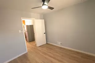 1545 7th St, Green Bay, WI 54304 - Photo 9