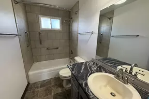 1269 Primrose Ln, Neenah, WI 54965 - Photo 9