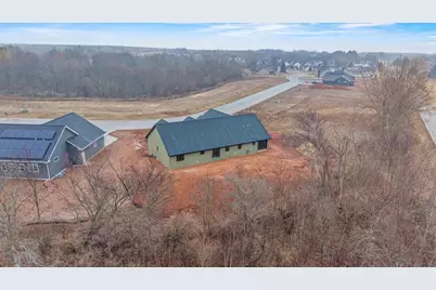 2984 Creekwood Drive, Green Bay, WI 54311 - Photo 63