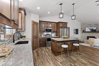 2984 Creekwood Drive, Green Bay, WI 54311 - Photo 21