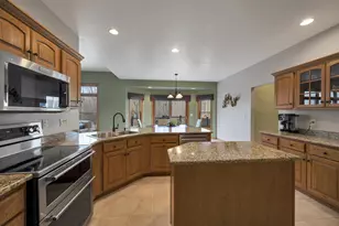 2503 Wilding Way, Suamico, WI 54173 - Photo 25