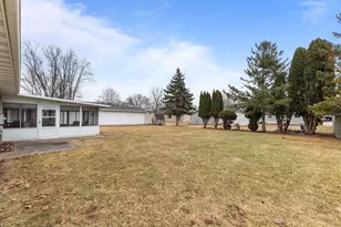 1029 Alva St, Menasha, WI 54952 - Photo 5