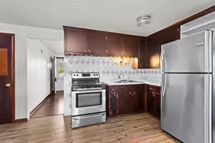 332 E St Joseph St, Green Bay, WI 54301 - Photo 7