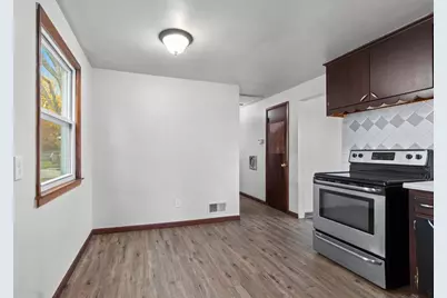 332 E St Joseph Street, Green Bay, WI 54301 - Photo 9