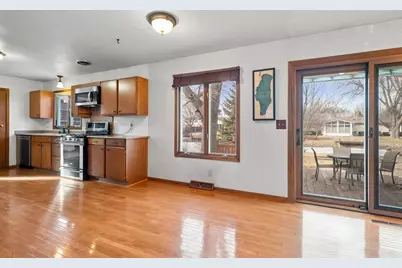 824 Starboard Court, Oshkosh, WI 54901 - Photo 9