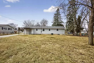 2437 Peshtigo Street, Green Bay, WI 54313 - Photo 39