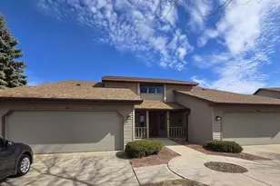 2381 Cedar Ridge Ct, Green Bay, WI 54313 - Photo 1