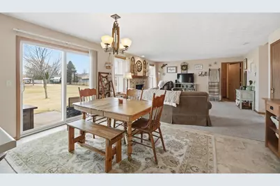 N9678 Hopfensperger Road, Appleton, WI 54915 - Photo 7