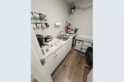 21 N Portland Street, Fond du Lac, WI 54935 - Photo 11