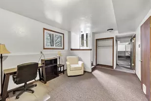 4565 Hilltop Dr, Suamico, WI 54173 - Photo 21