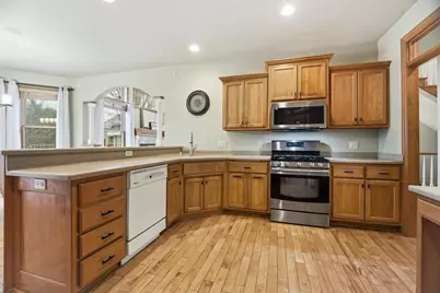 3020 E Fallcreek Lane, Appleton, WI 54913 - Photo 9