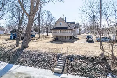 211 E Wolf River Avenue, New London, WI 54961 - Photo 3