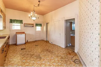 211 E Wolf River Avenue, New London, WI 54961 - Photo 15