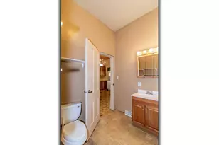 211 E Wolf River Ave, New London, WI 54961 - Photo 23