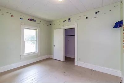 211 E Wolf River Avenue, New London, WI 54961 - Photo 33