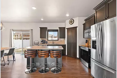 517 Pebblestone Circle, Hobart, WI 54155 - Photo 13