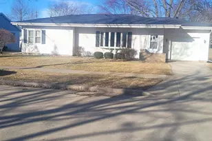 1947 Minnesota St, Oshkosh, WI 54902 - Photo 1