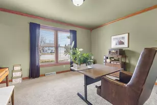 1955 W Baraboo Cir, De Pere, WI 54115 - Photo 13