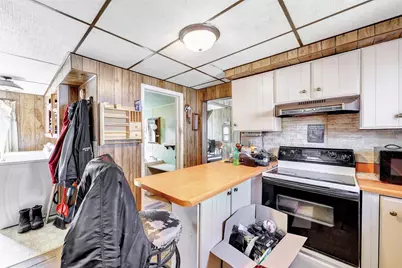 1611 Jackson Street, Two Rivers, WI 54241 - Photo 3