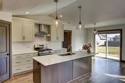 1594 Sage Crossing, Oshkosh, WI 54904 - Photo 9