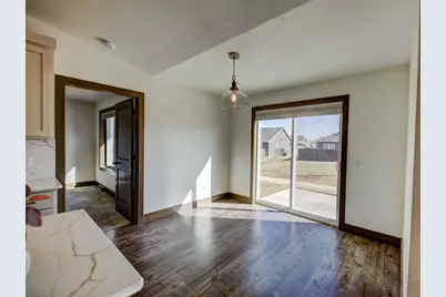 1594 Sage Crossing, Oshkosh, WI 54904 - Photo 13