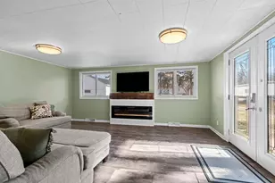 115 S Washington St, De Pere, WI 54115 - Photo 5