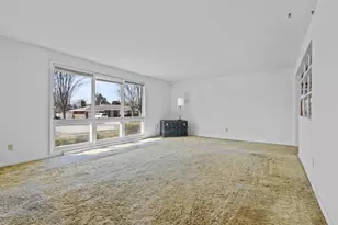 1492 Langlade Ave, Green Bay, WI 54304 - Photo 9