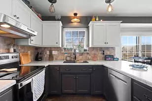 2715 Altair St, Green Bay, WI 54311 - Photo 9