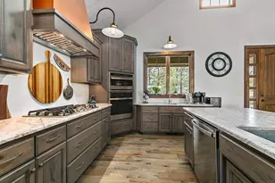 E9588 Mulroy Rd, Mukwa, WI 54961 - Photo 9